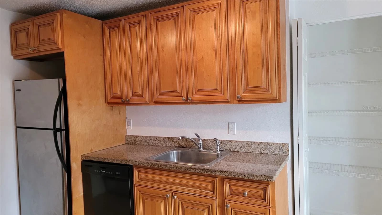 4023 VERSAILLES 4