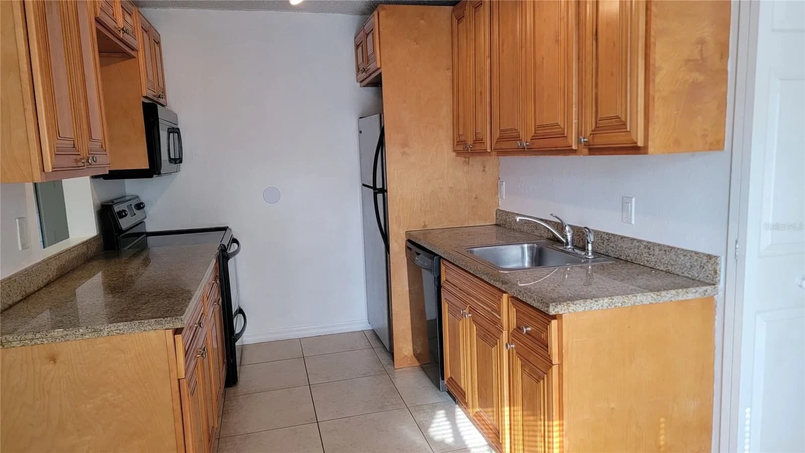 4023 VERSAILLES 5