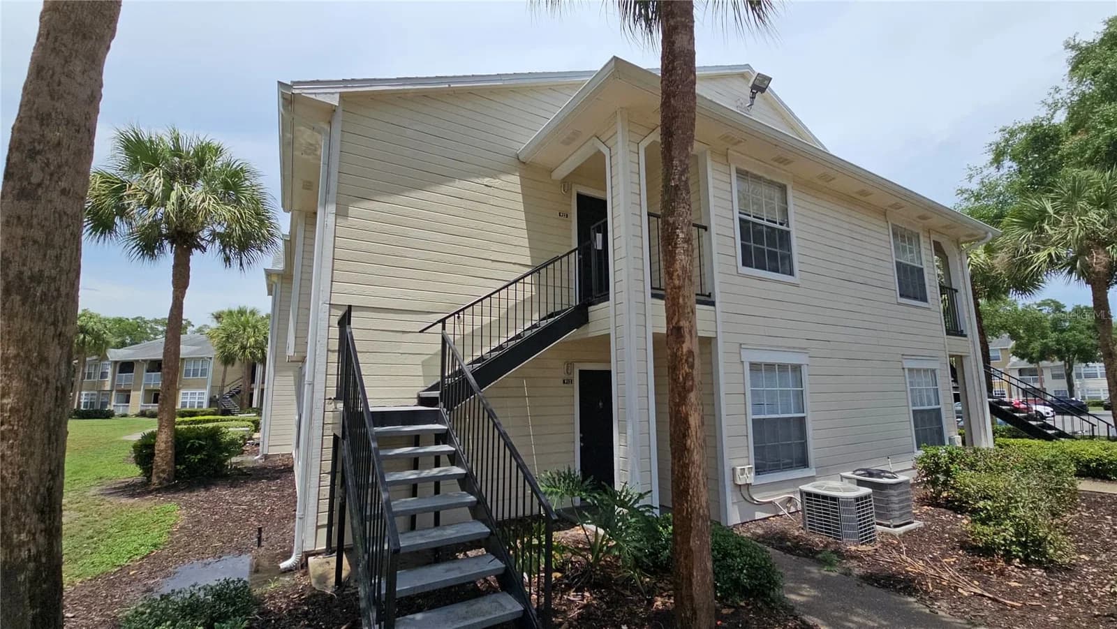1075 S HIAWASSEE RD, Orlando, FL 32835 2