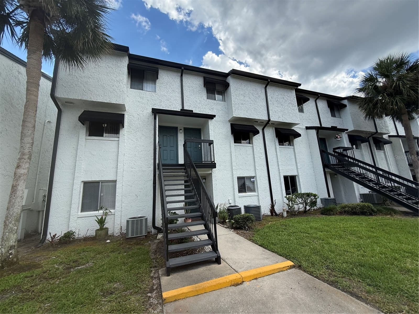 4111 SEMORAN, Orlando, FL 32822