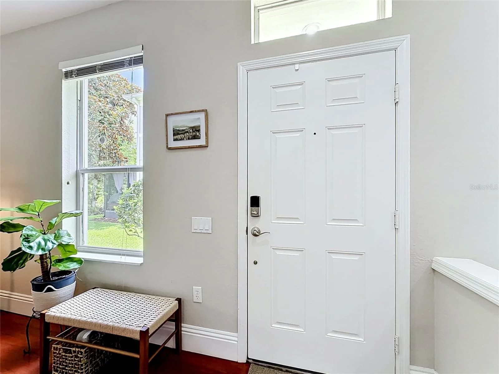 1060 ROCK HARBOR 4