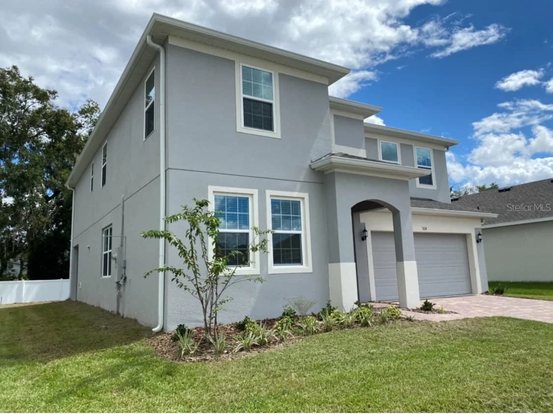 924 AVENAL 3