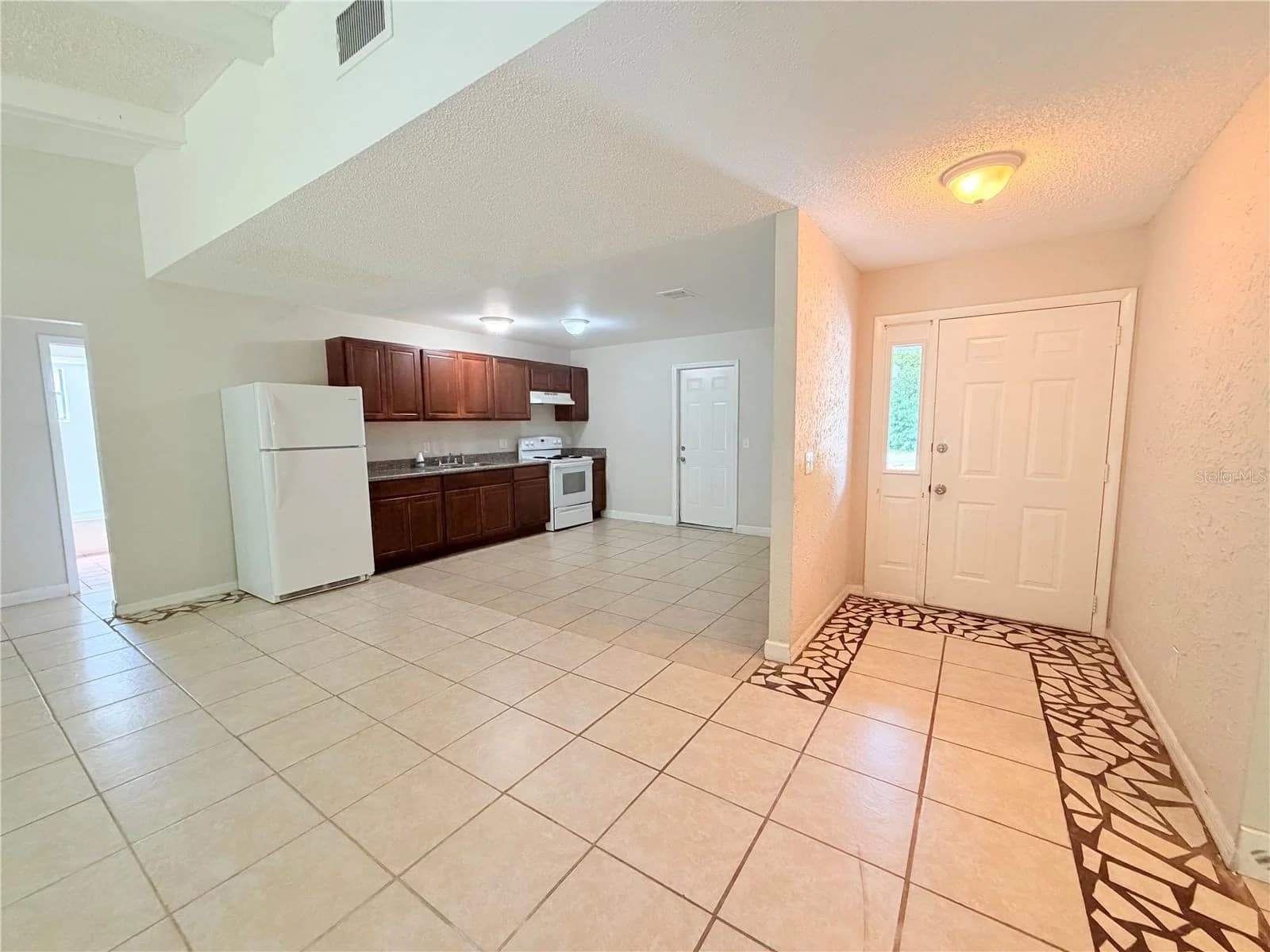 336 MONTGOMERY 5