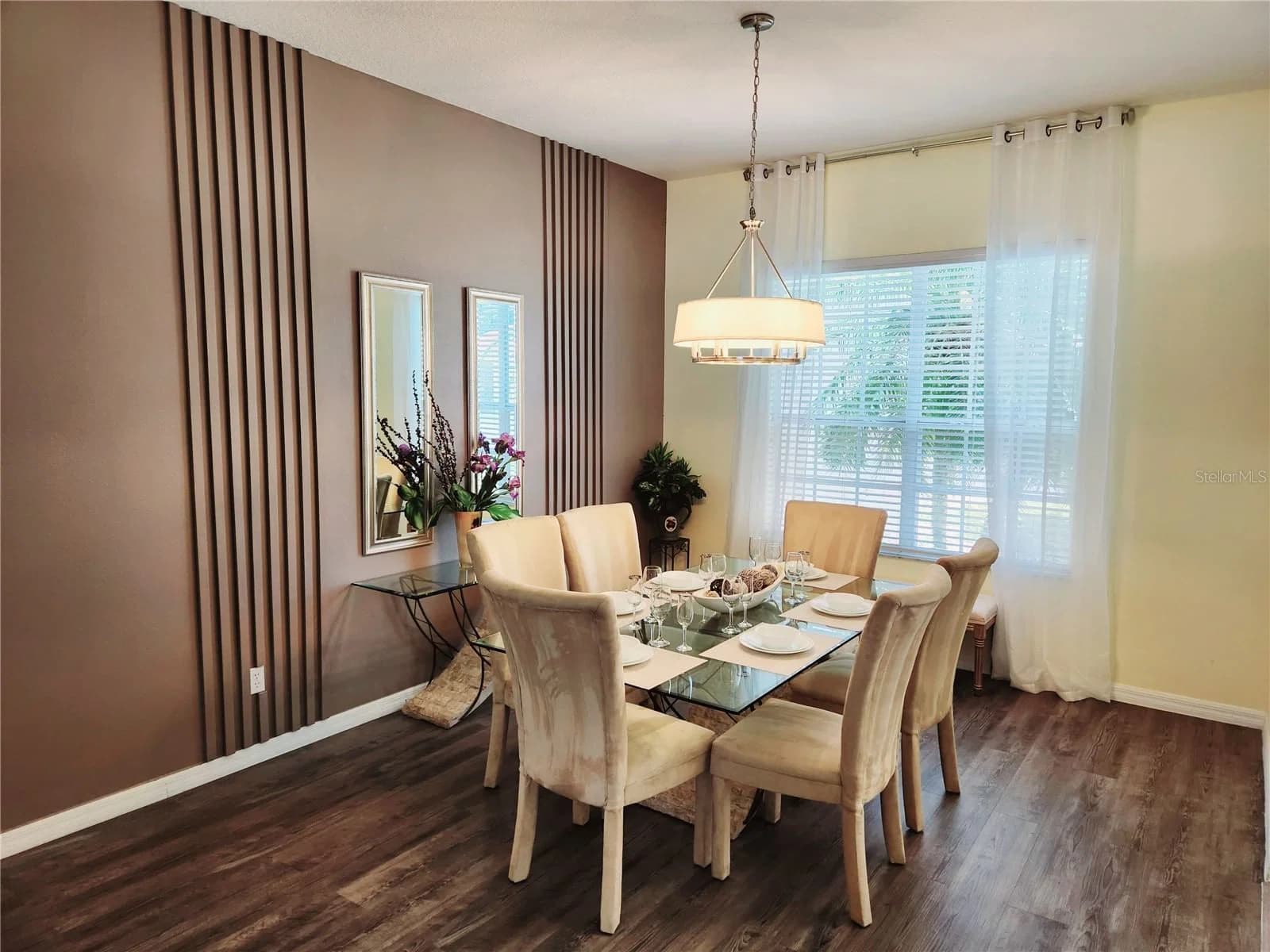 236 BOXWOOD 3
