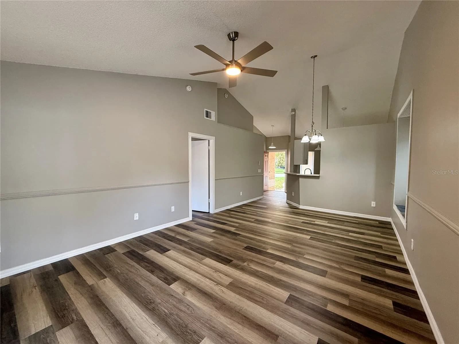 6521 GARDEN SPRING 4
