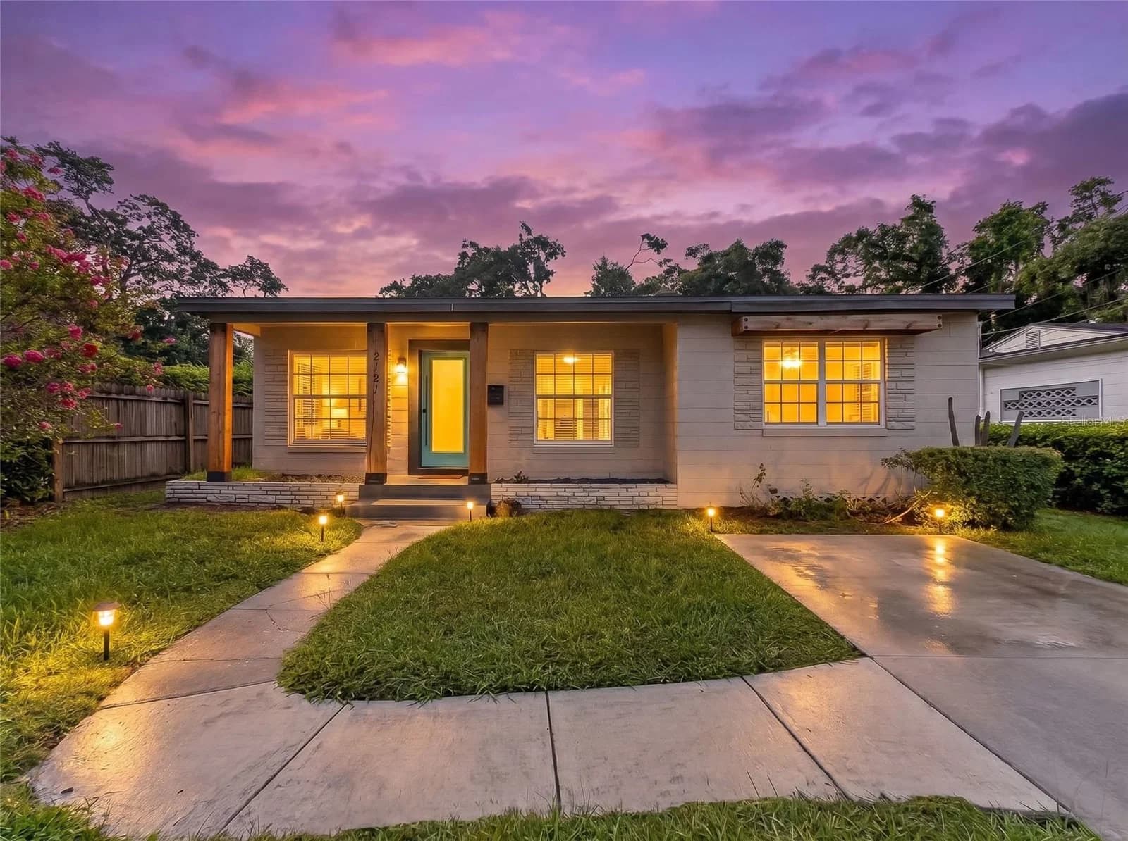 2121 IVANHOE, Orlando, FL 32804