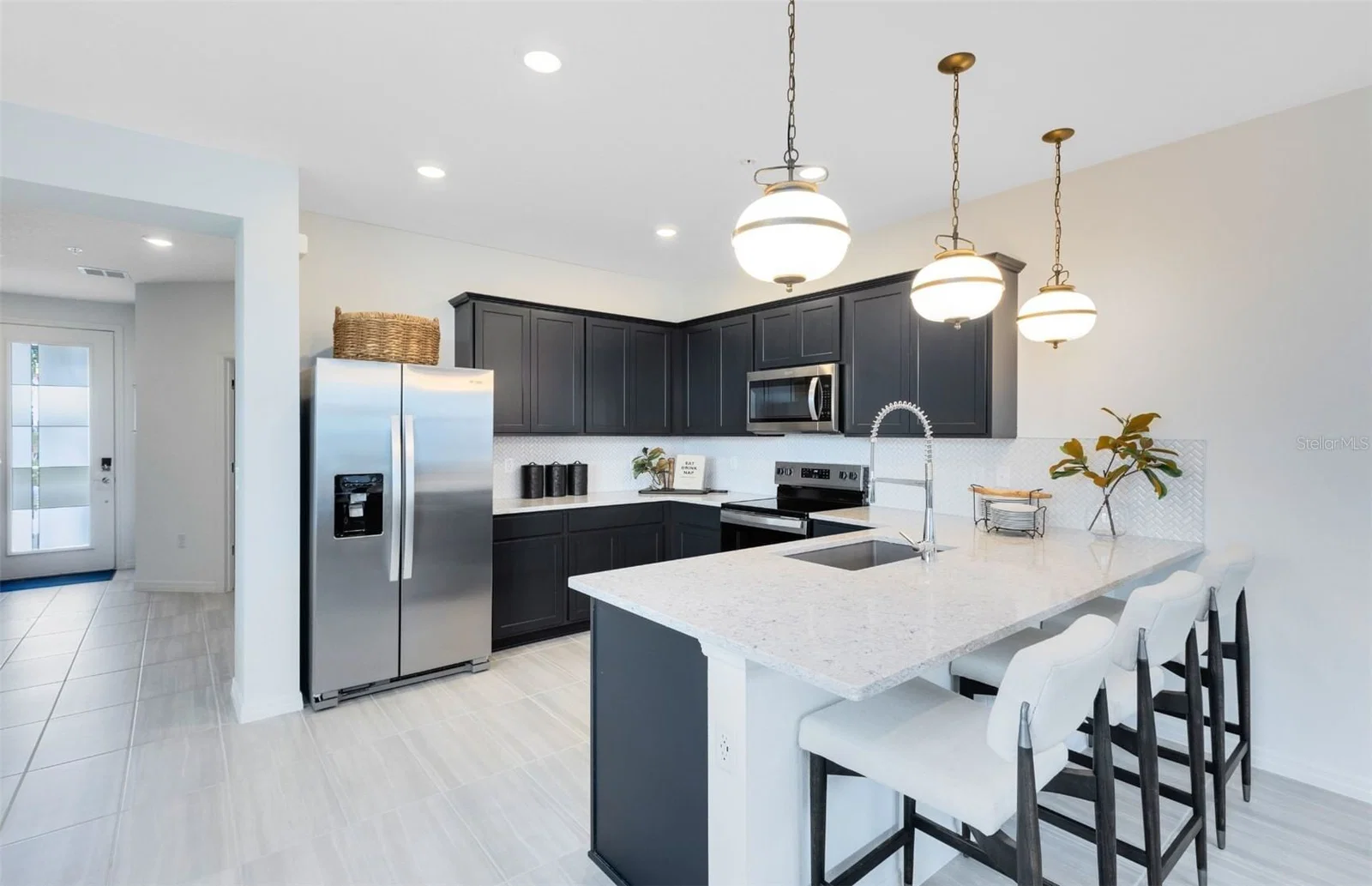 1139 LEMONGRASS ALLEY 5