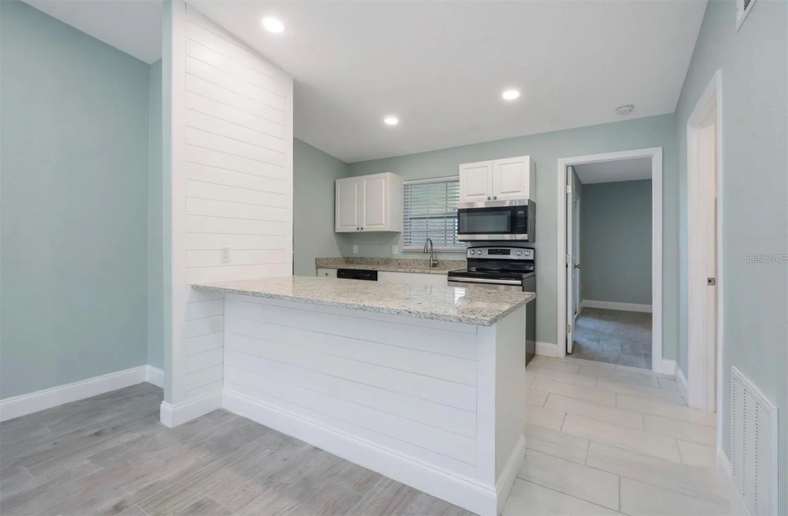 1184 WOODMAN 5