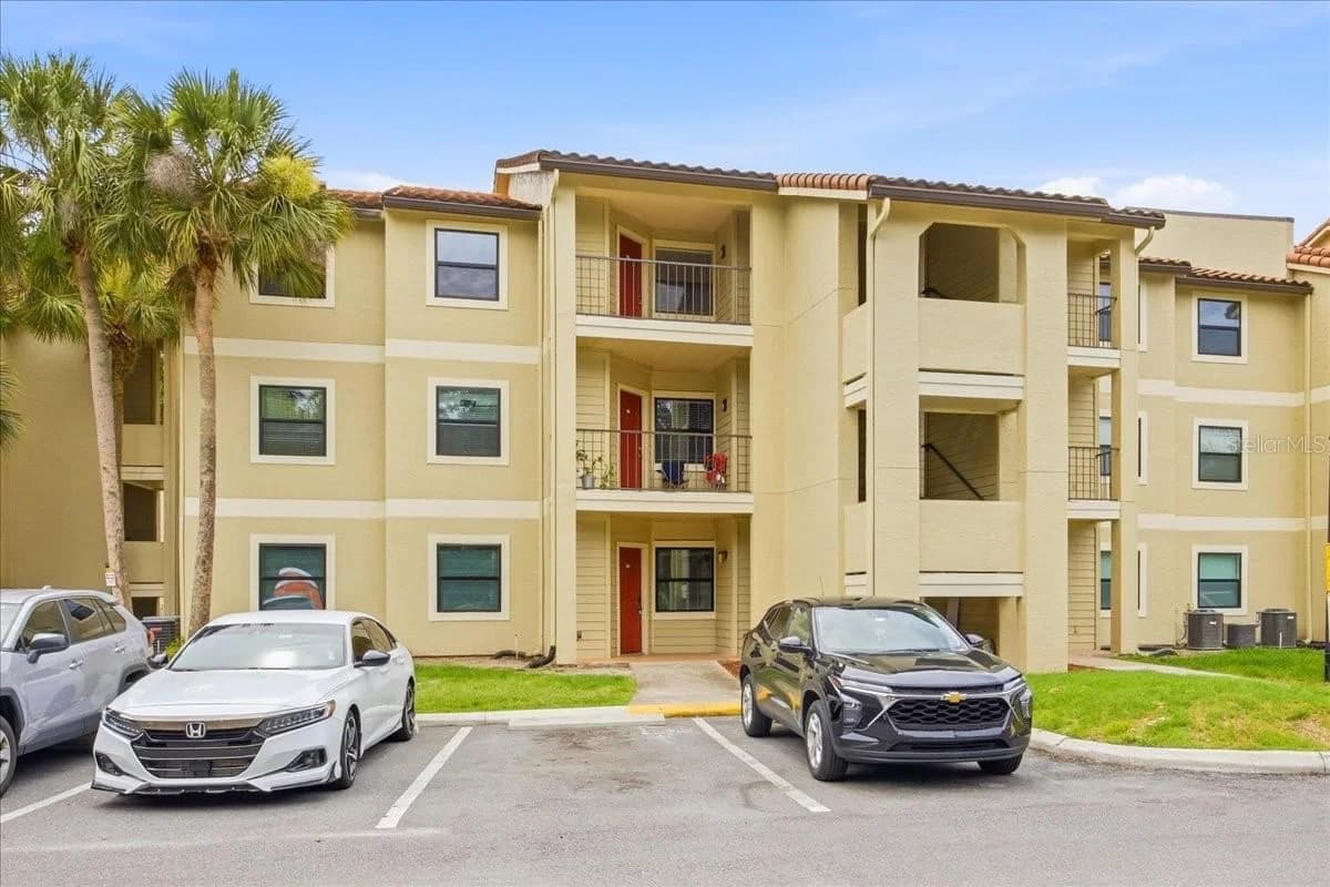 3028 PARKWAY, Kissimmee, FL 34747