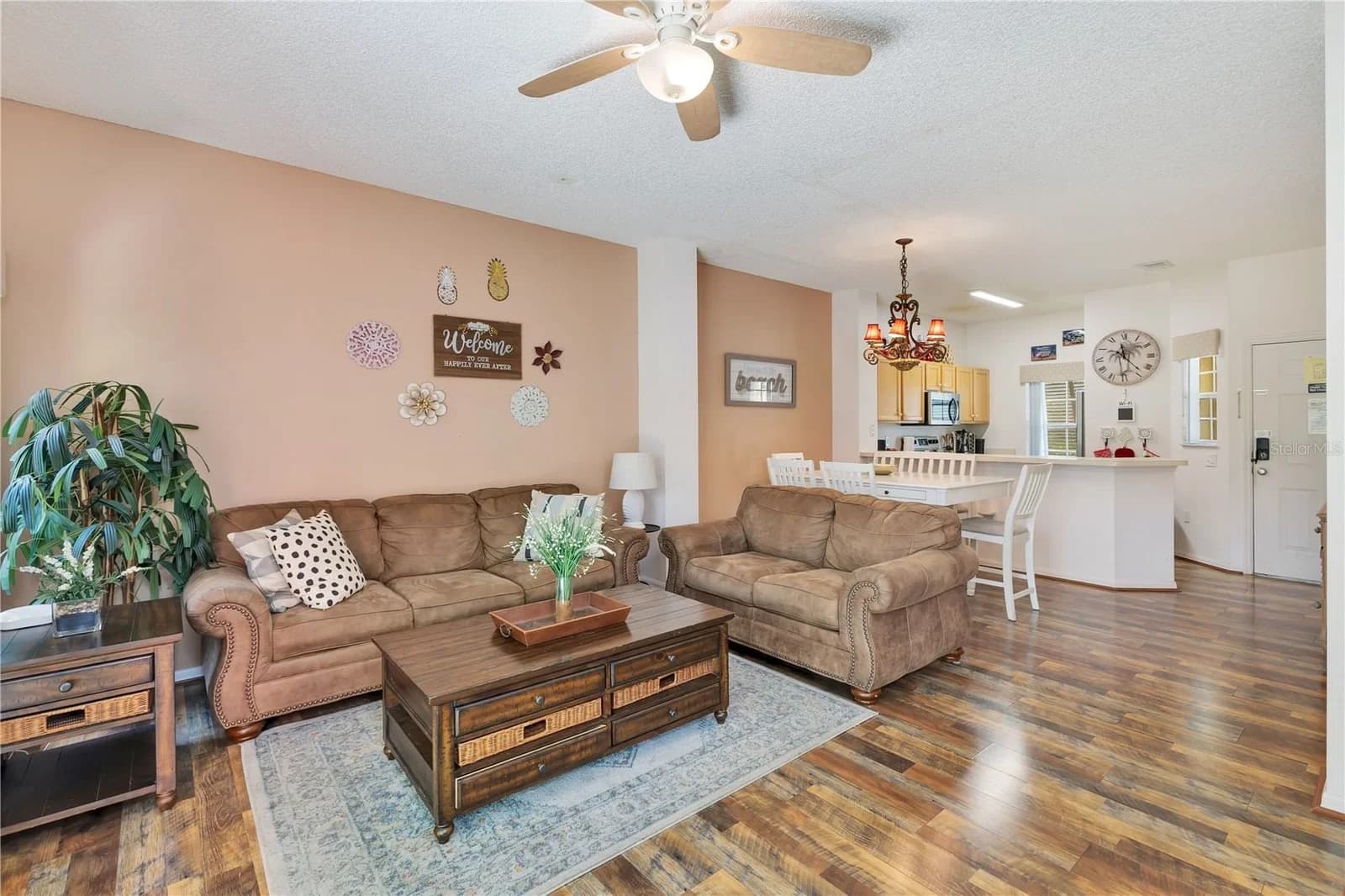 8456 CRYSTAL COVE 4