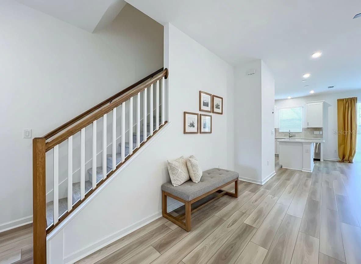 746 SPRING PALMS 4