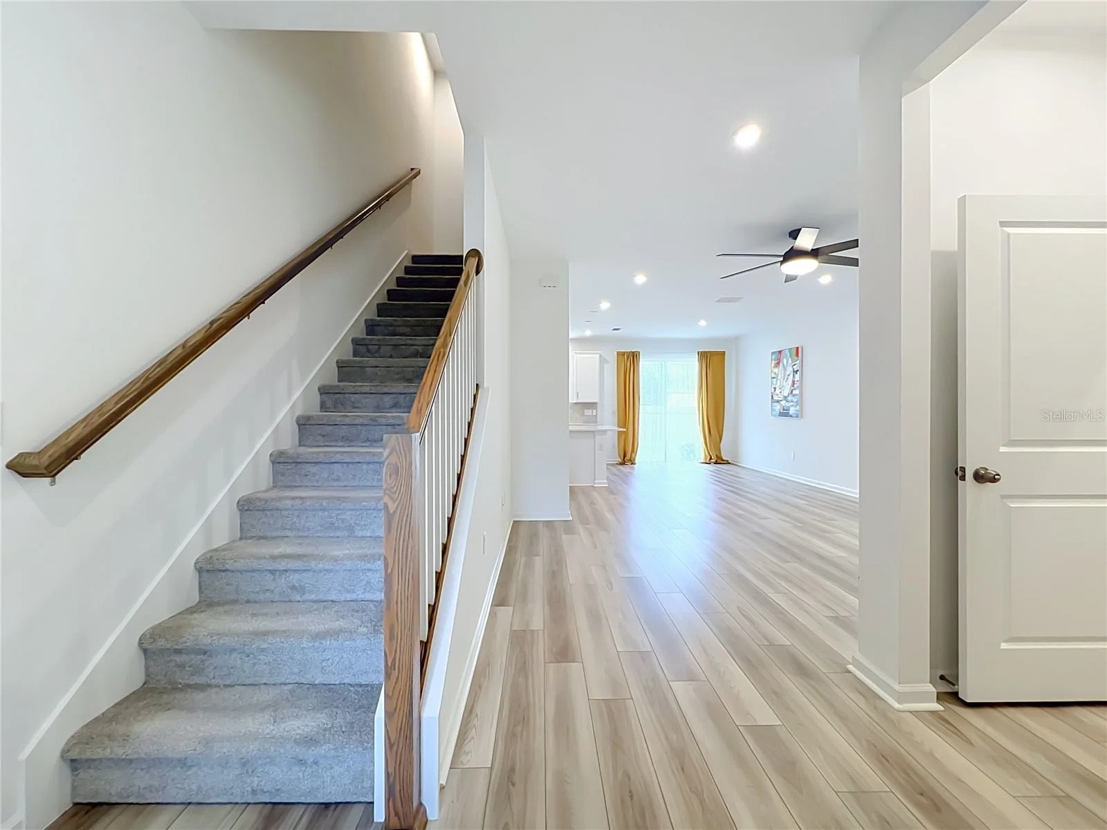 746 SPRING PALMS 5