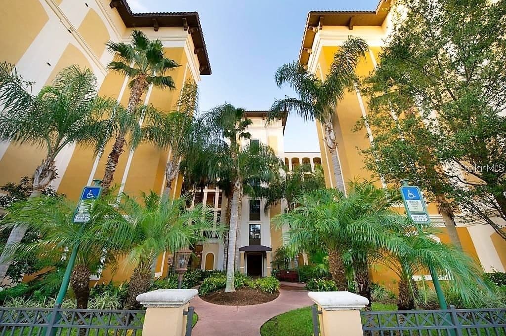 12538 FLORIDAYS RESORT DR, Orlando, FL 32821