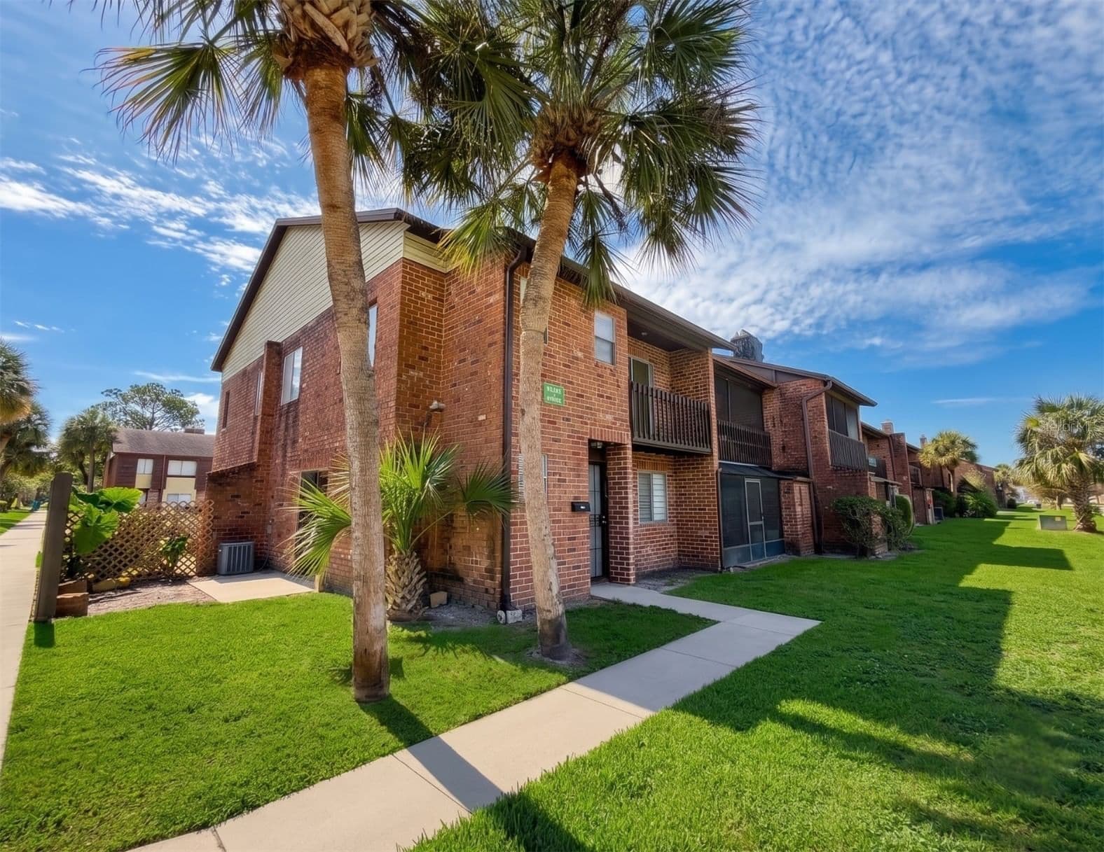 5100 PICADILLY CIRCUS, Orlando, FL 32839 2