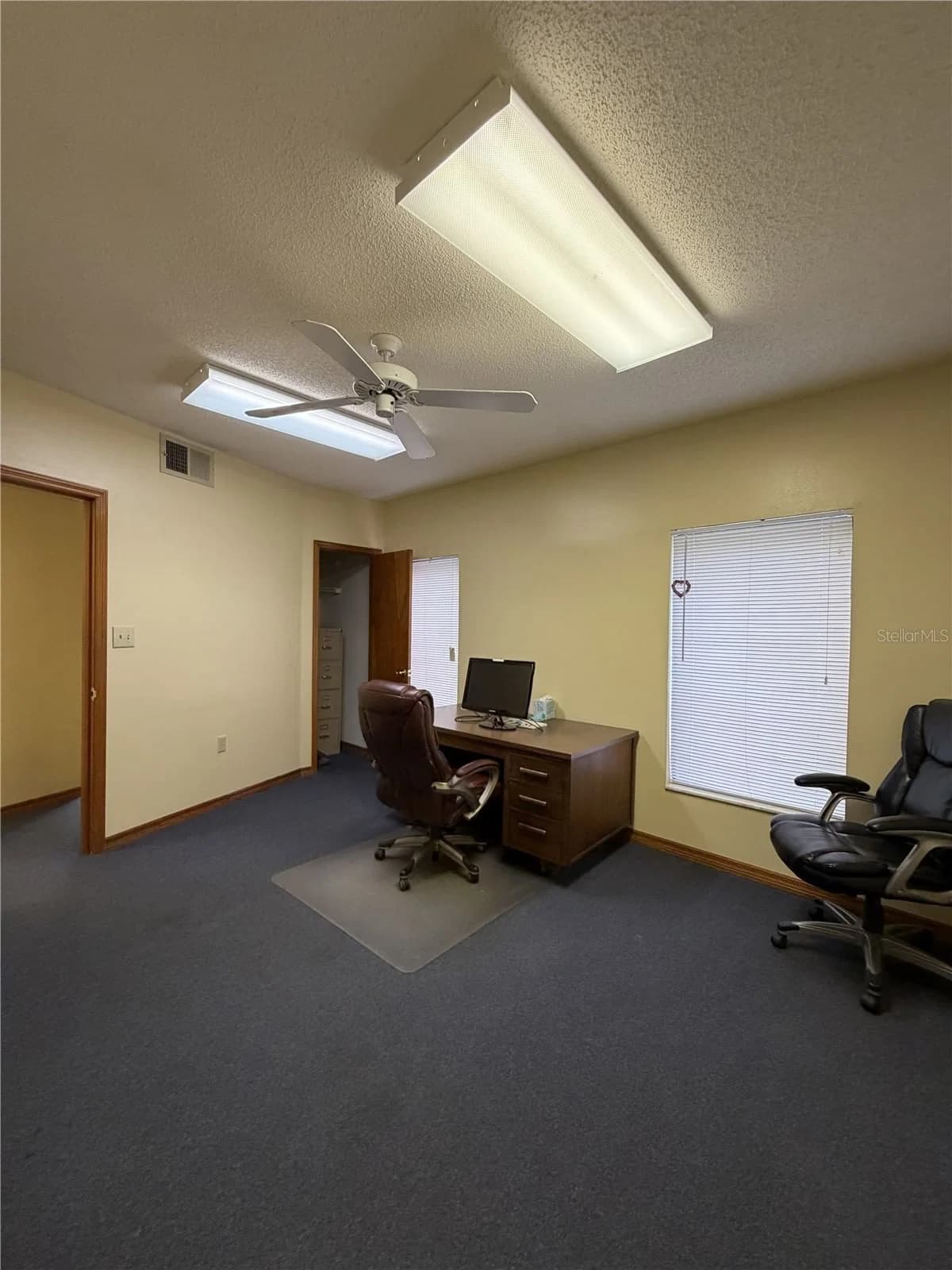1400 OAK 5