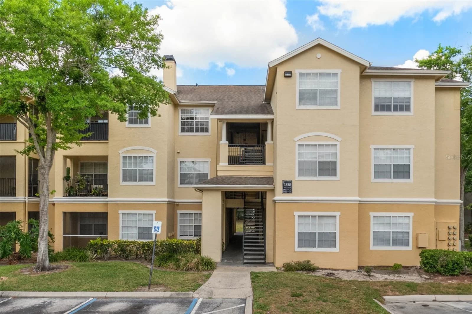 2558 ROBERT TRENT JONES, Orlando, FL 32835