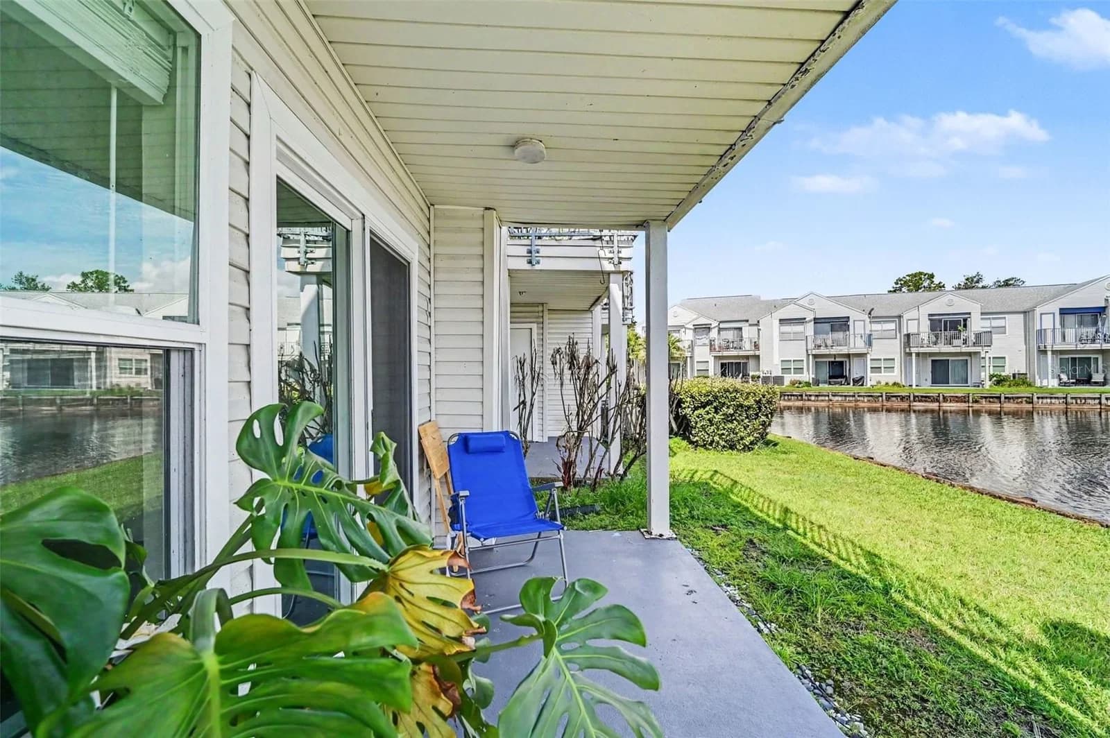 2552 WOODGATE 5