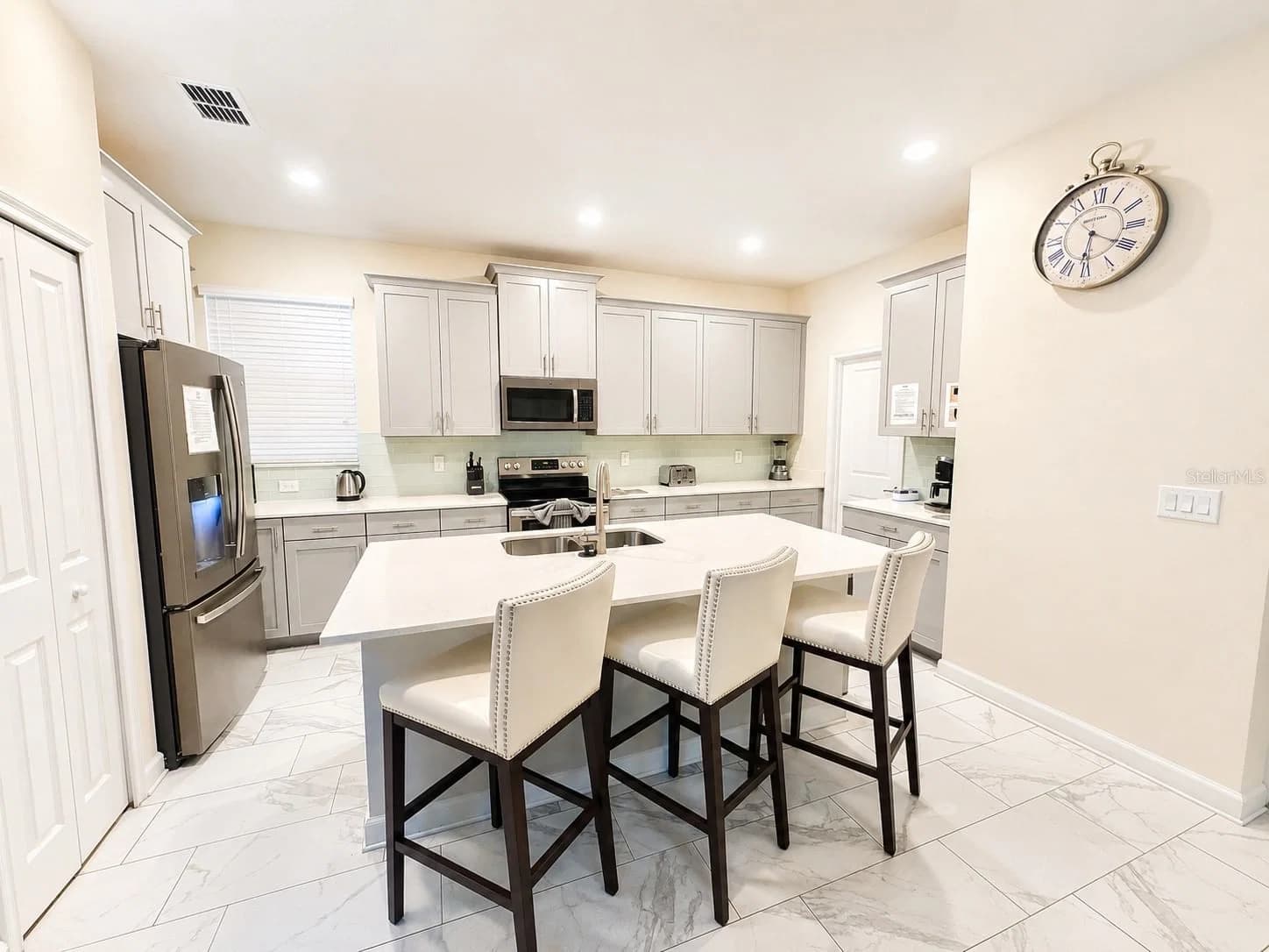 1585 FLANGE DRIVE 4