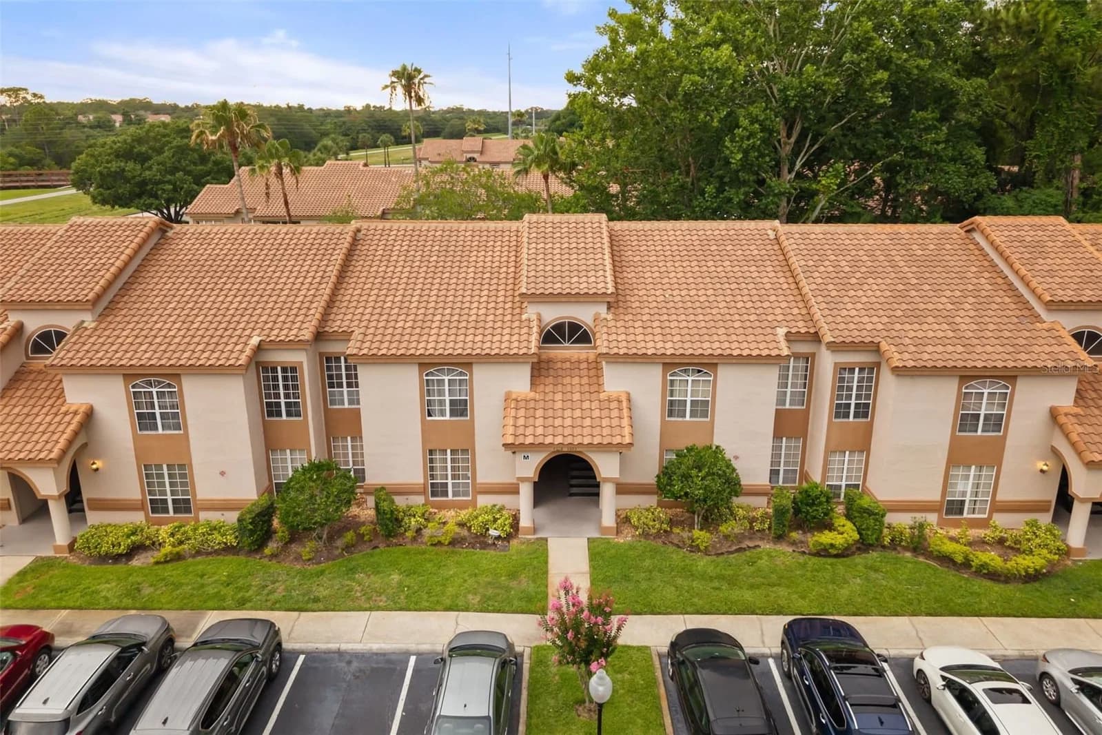 4690 SUSSEX, Orlando, FL 32811 2