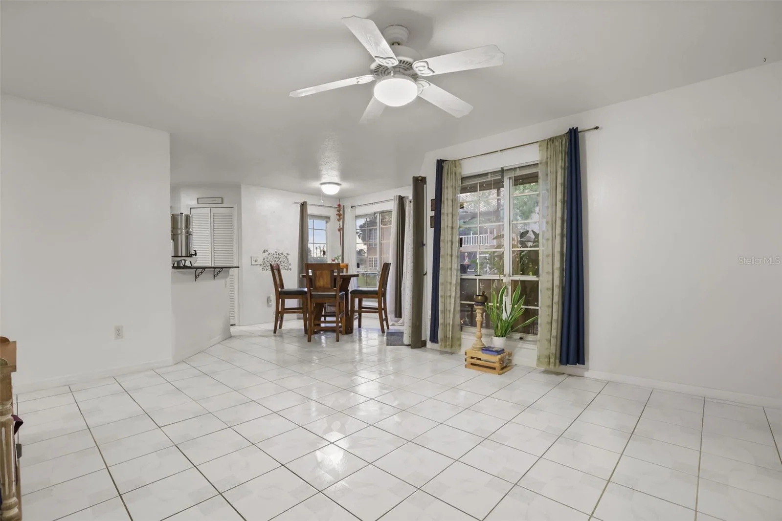 4690 SUSSEX, Orlando, FL 32811 3