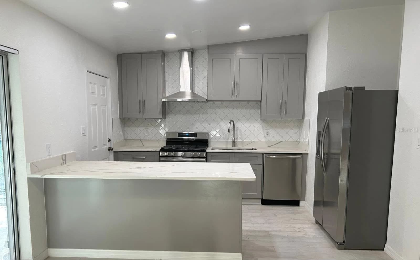 1838 COLTON, Orlando, FL 32822 3
