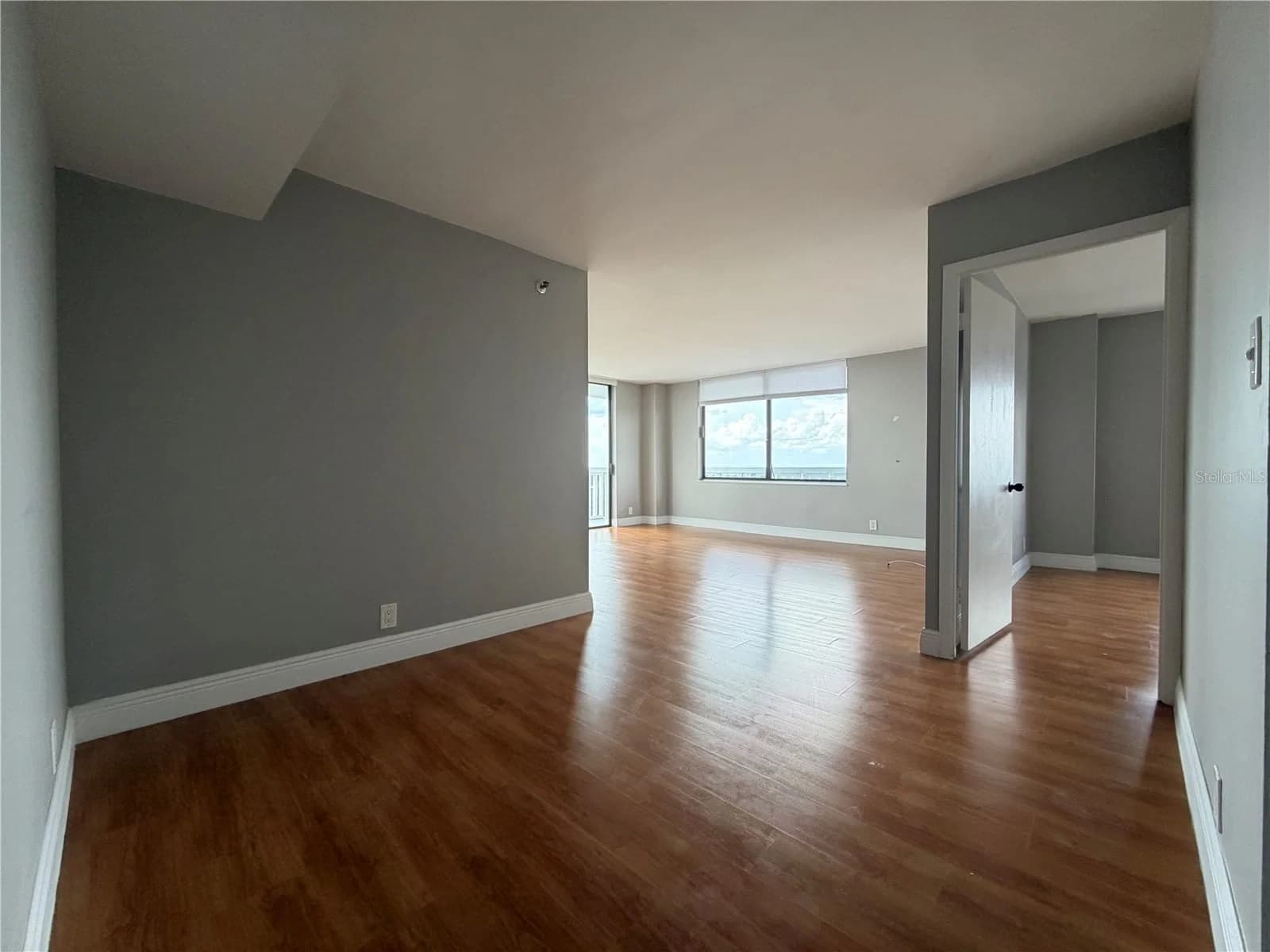 400 COLONIAL 5