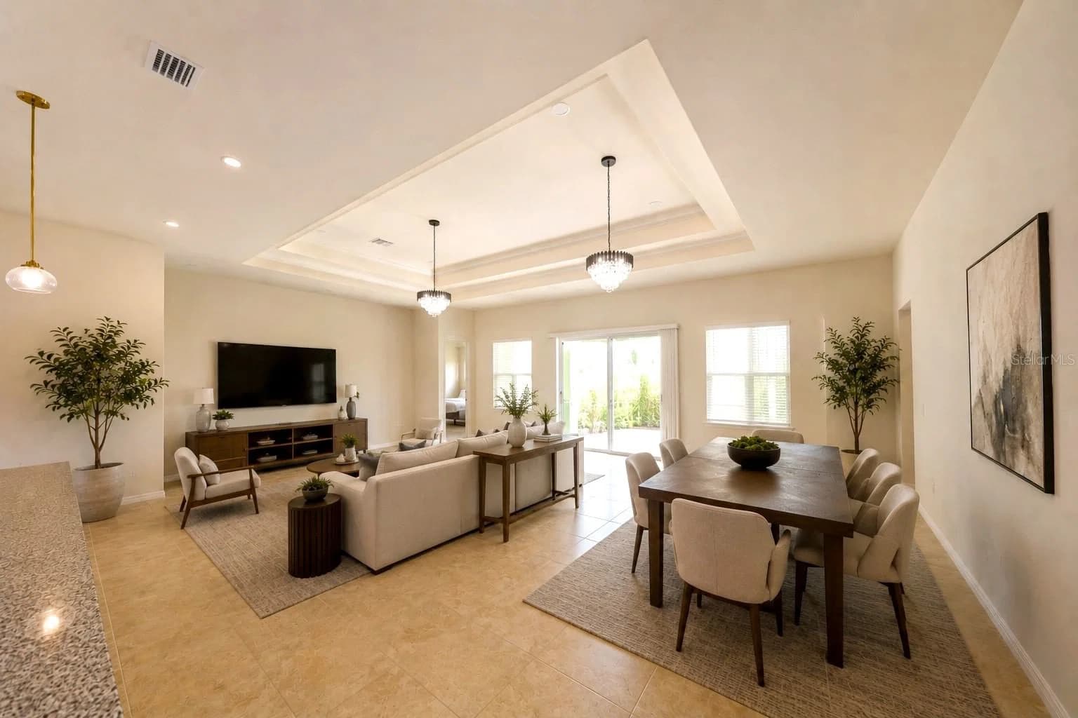 8322 PARK CLIFF 5