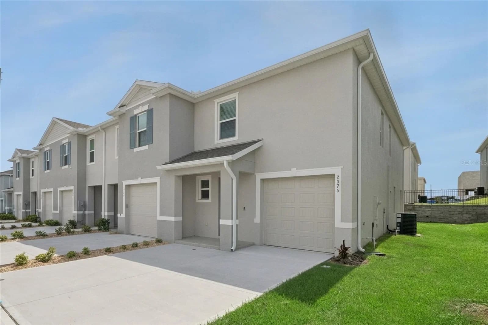2076 MONTEVERDE 2
