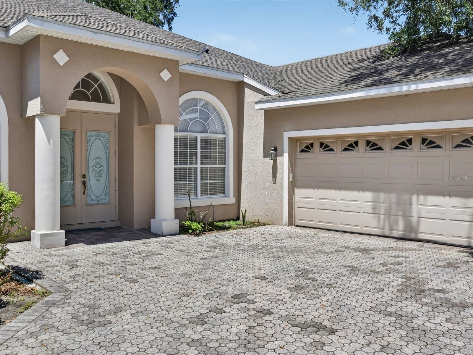 2275 RAMBLING OAKS 2
