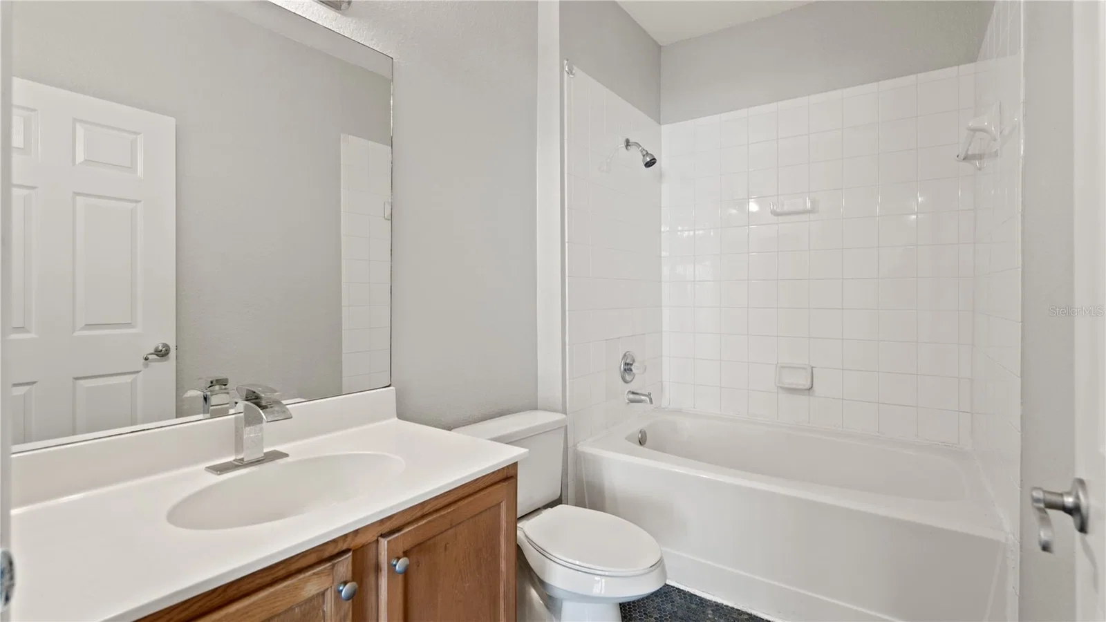 2586 GRAND CENTRAL 5