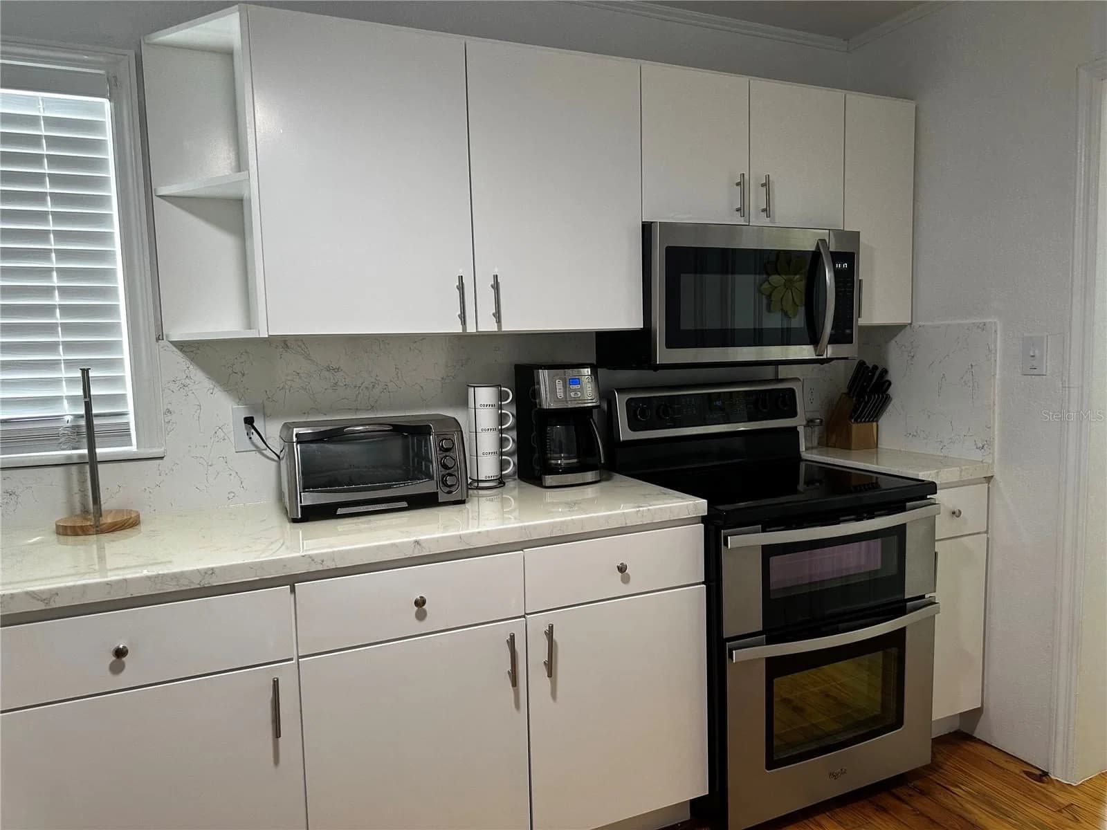 1309 HARDING STREET 5