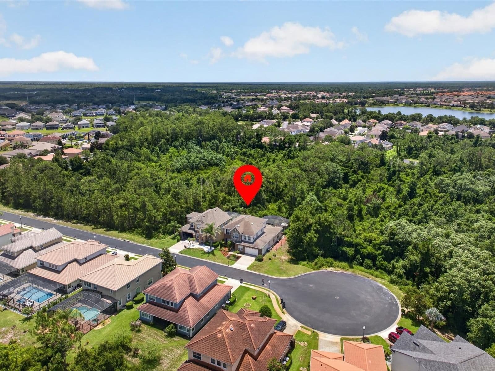 561 HARRISWOOD 5