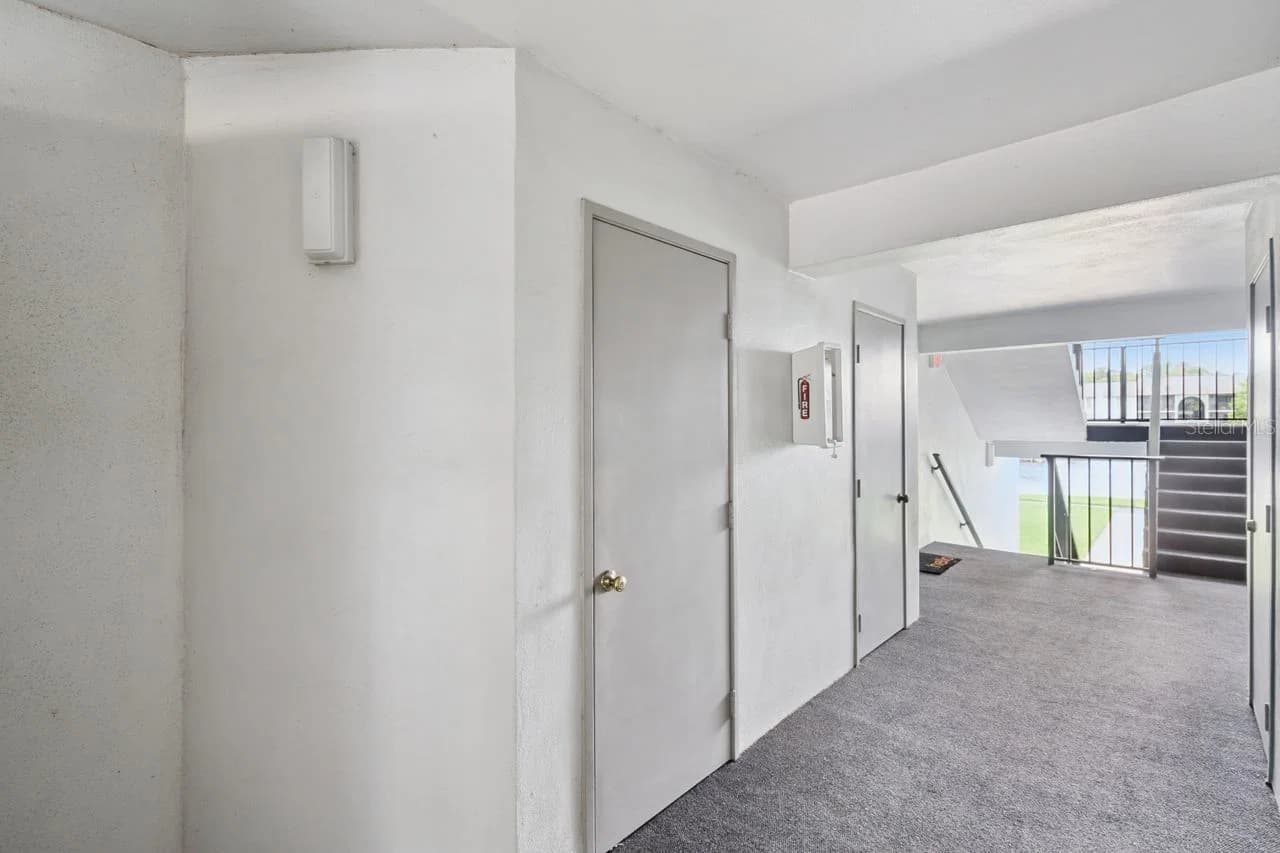 8215 SUN SPRING, Orlando, FL 32825 3