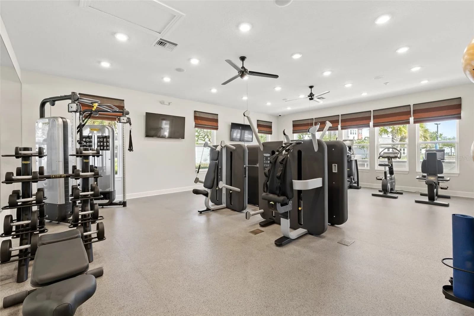 7505 LAUREATE, Orlando, FL 32827 3