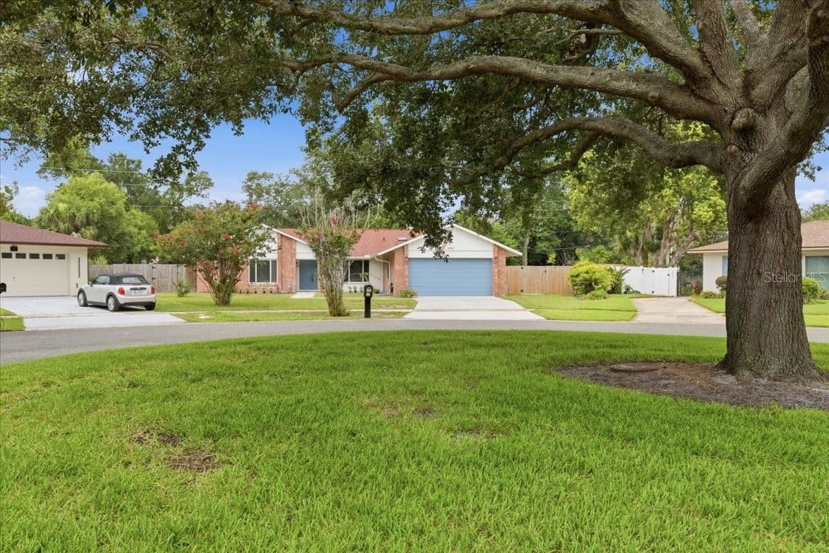 8495 CARAWAY, Orlando, FL 32819 2