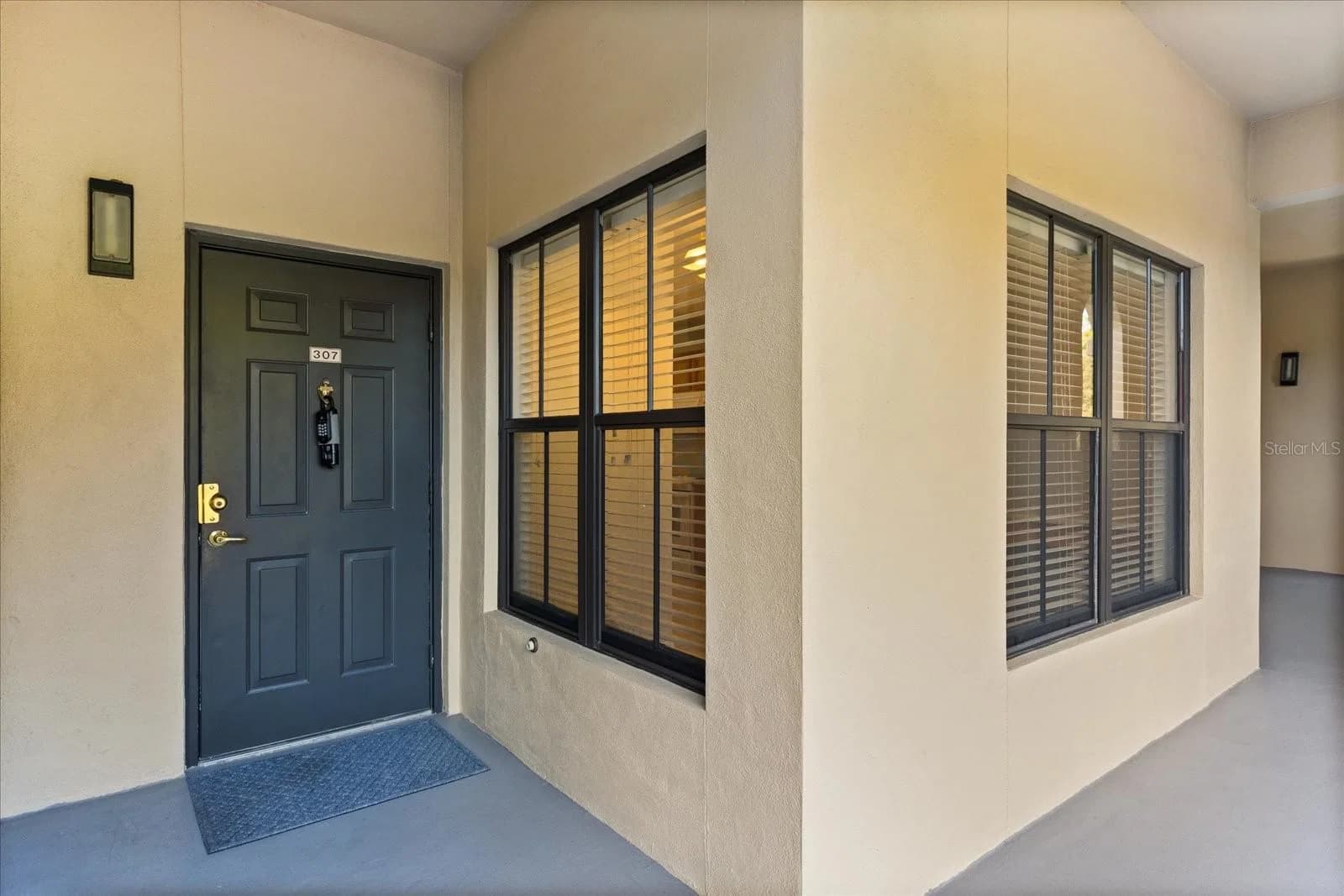 909 WATERSIDE 2