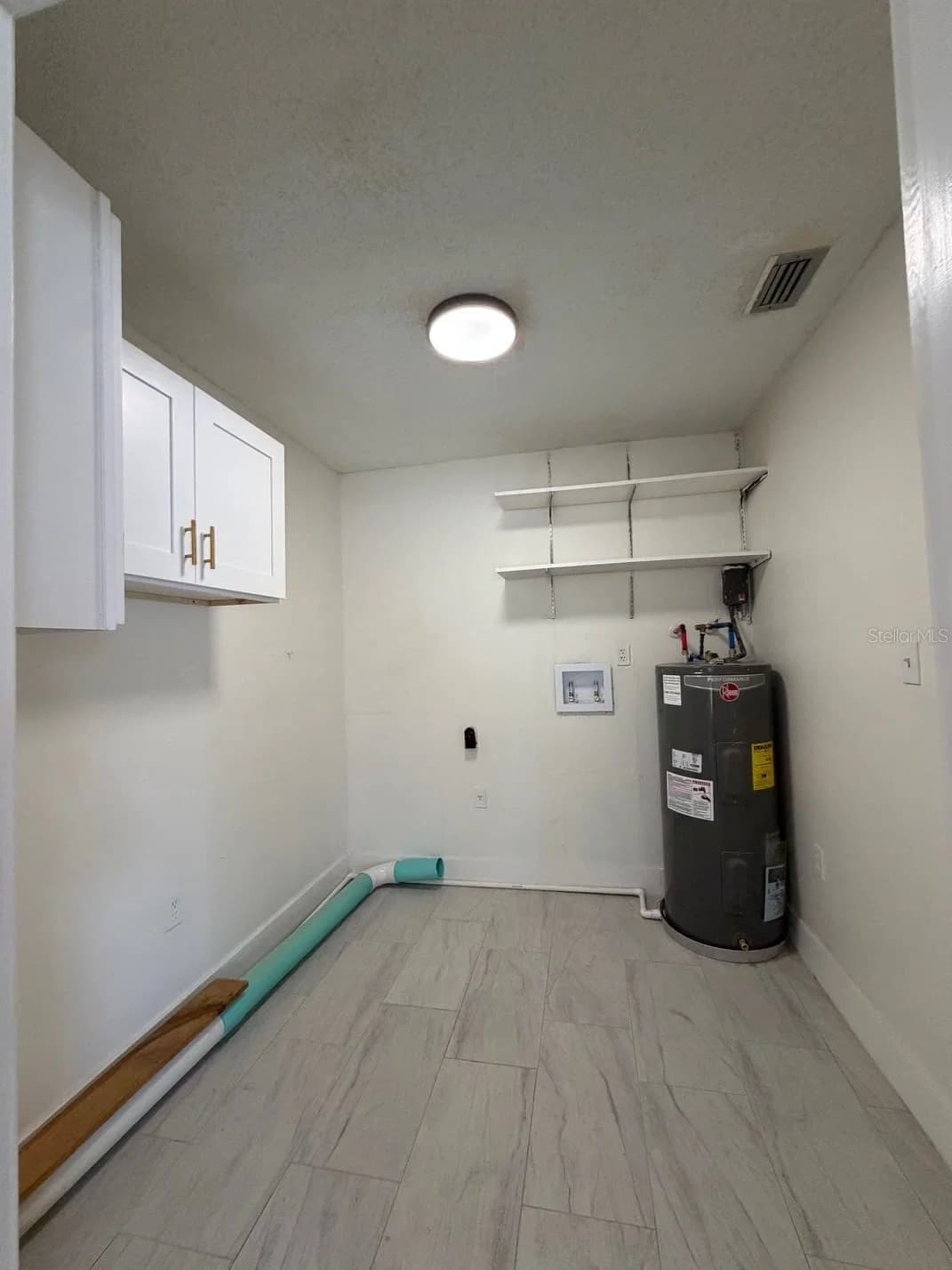 2711 WILLOW, Orlando, FL 32808 3