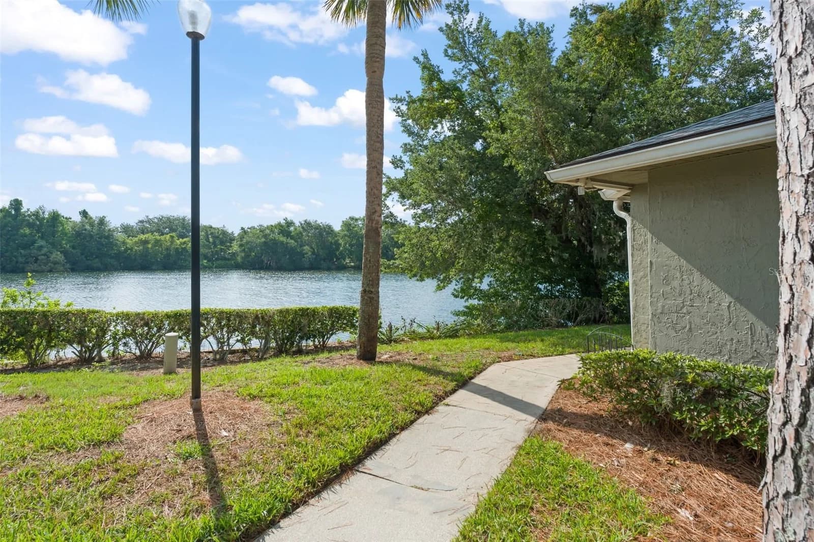 4623 RING NECK, Orlando, FL 32808 3