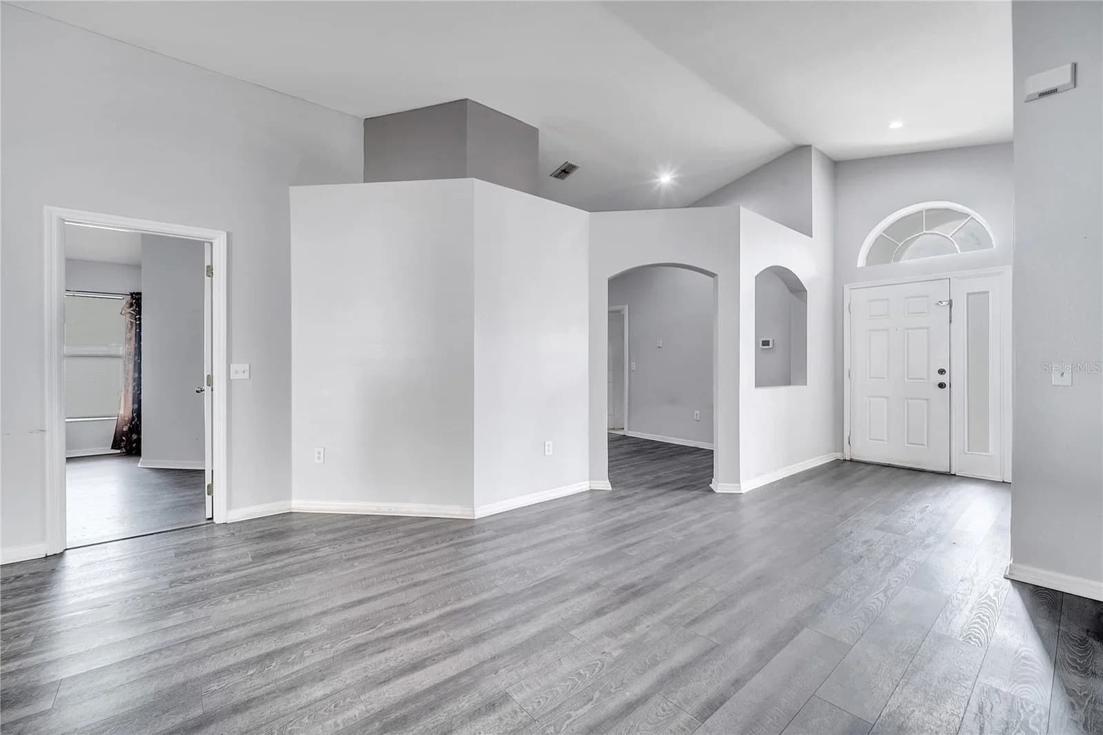 9821 8TH, Orlando, FL 32824 3