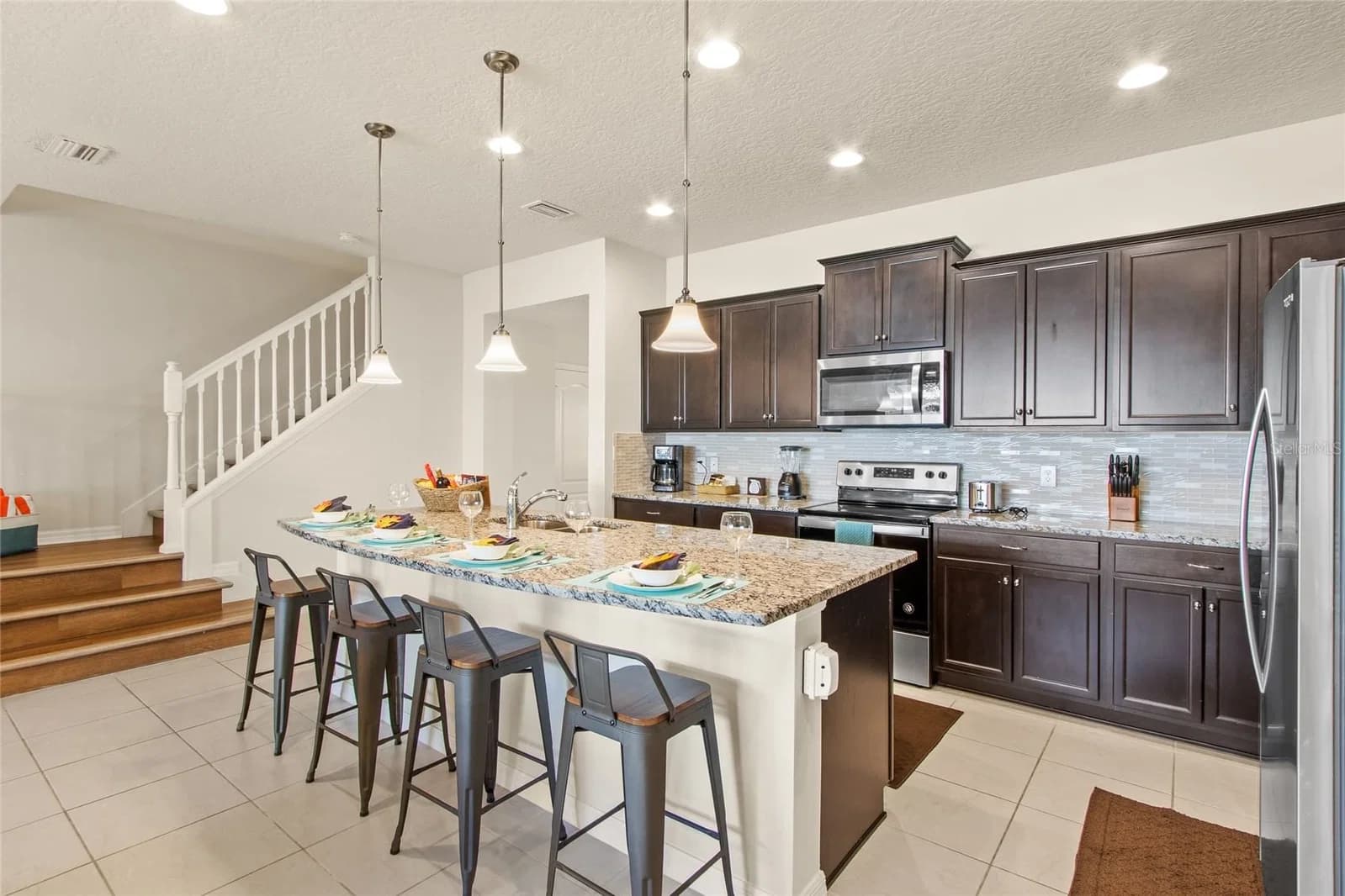 2426 TANGIER 4