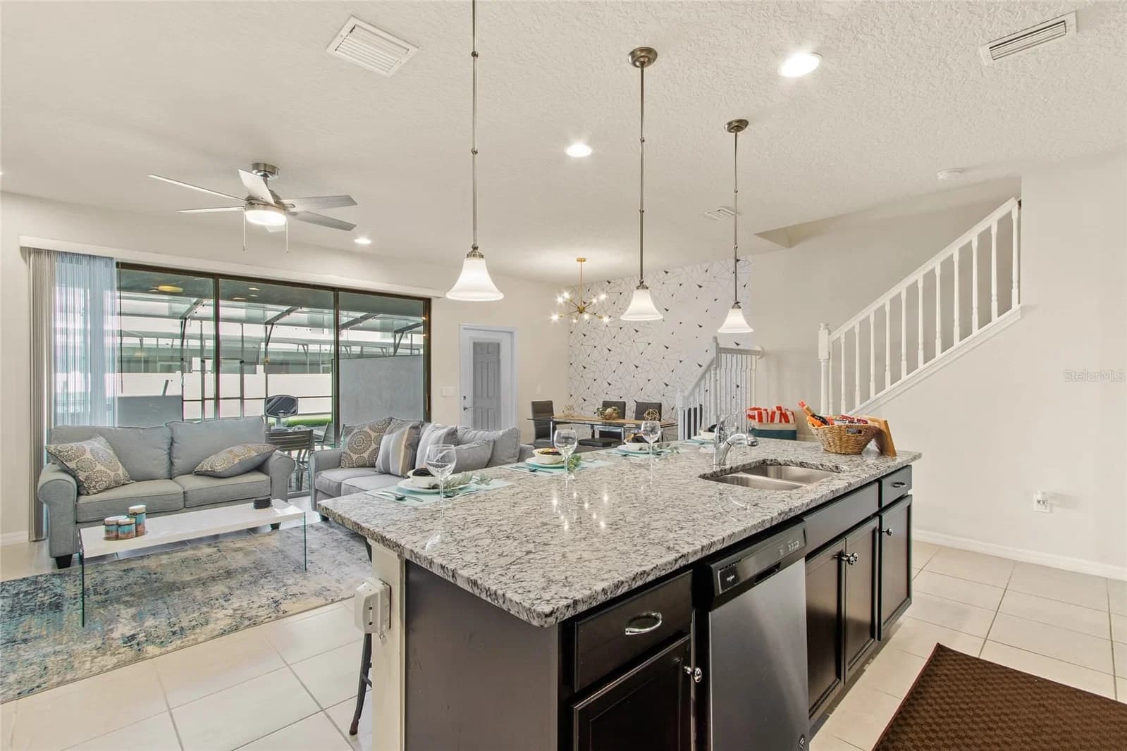 2426 TANGIER 5