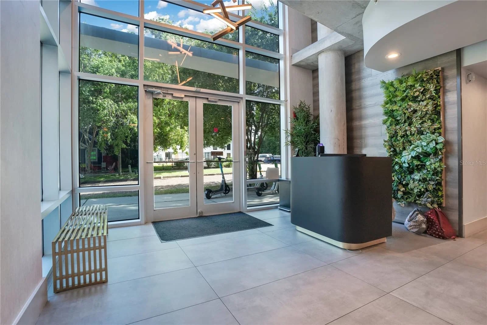 525 JACKSON, Orlando, FL 32801 3