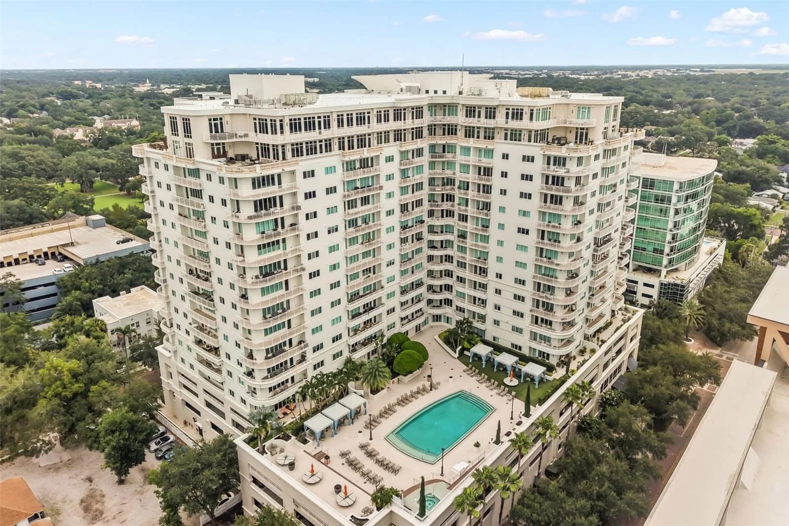 100 EOLA, Orlando, FL 32801 2
