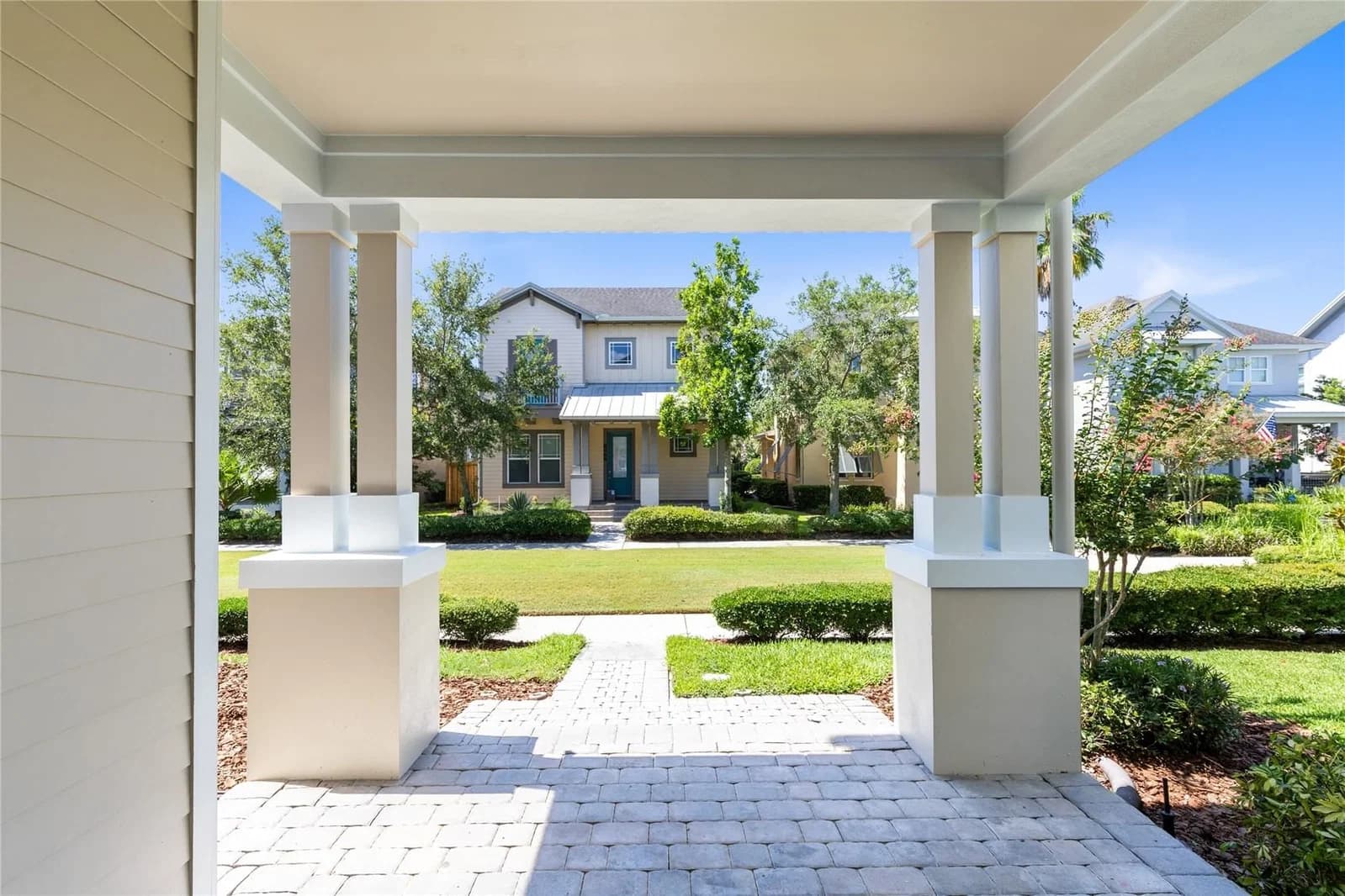 8460 BERGSON, Orlando, FL 32827 3