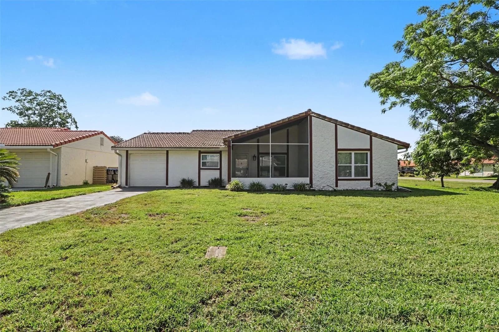 10157 BLUFF, Orlando, FL 32821