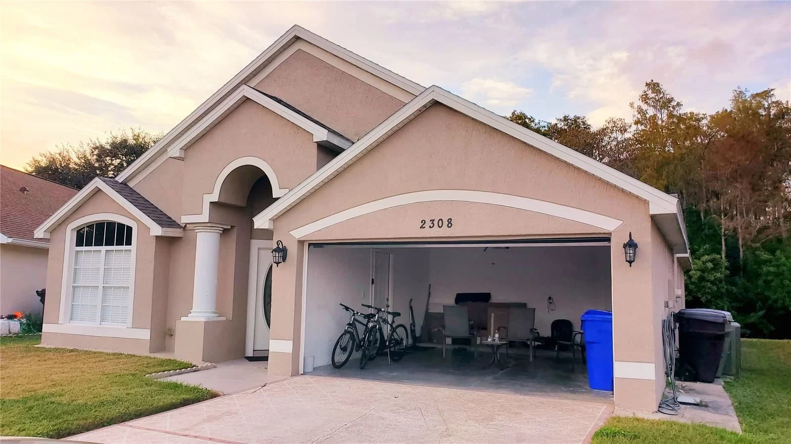 2308 LILY PAD 4