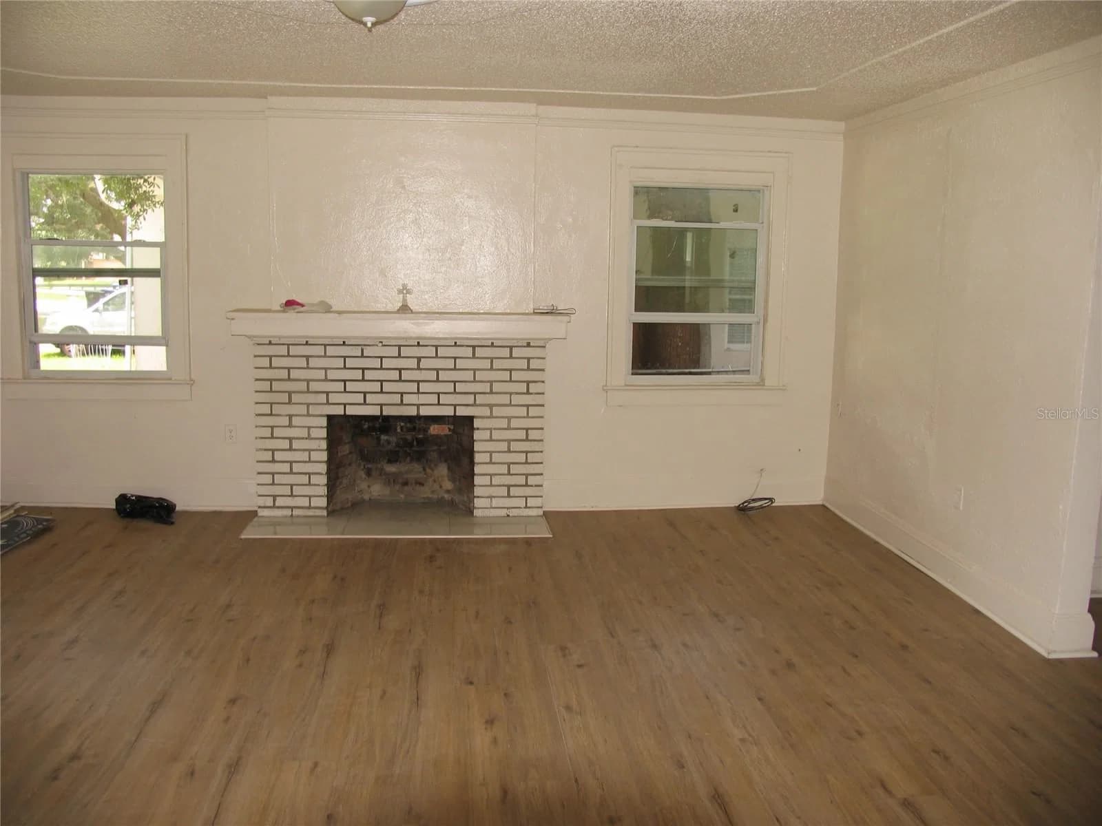 323 DOVER, Orlando, FL 32811 3