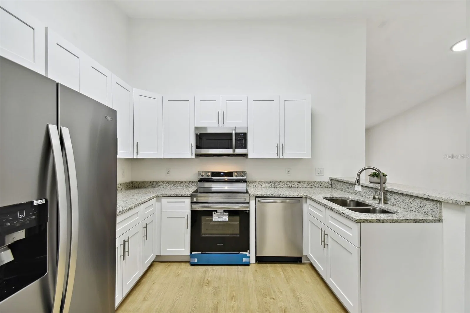 8827 GRAND PALMS 5