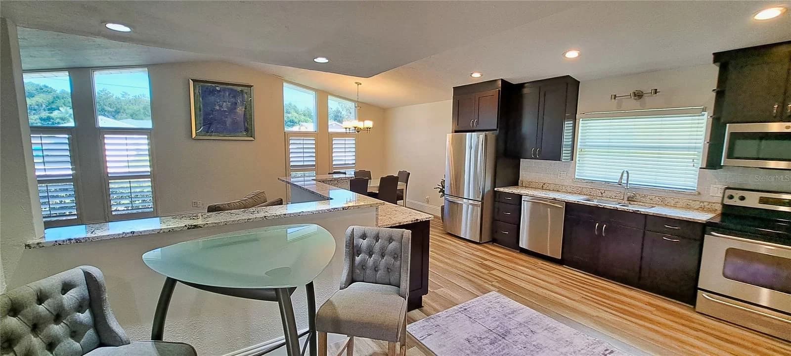 2400 LAUDERDALE 4