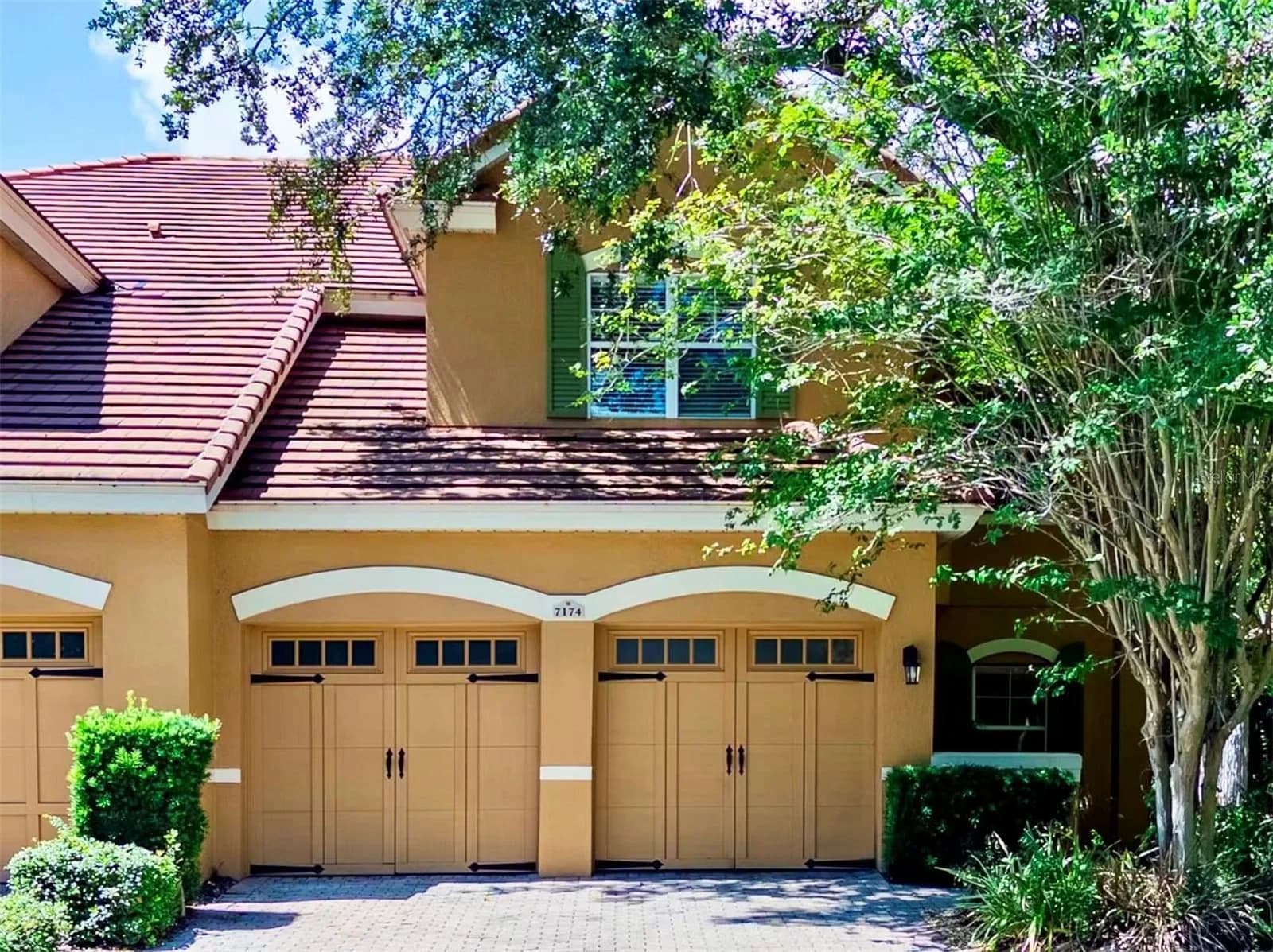 7174 REGINA, Orlando, FL 32819